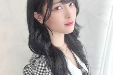 やっぱりもうちょっと黒髪ロングでいようと思います︎
#黒髪ロング...