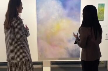 3月23日まで @whatcafe_terrada で
行われているCROSSROADS展を訪ねて。
に行ってアーティストさんたちに
お話を伺ってきました。

...