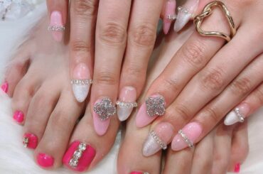 New nail

@nailsgogo いつもありがとう♡
フットネイル10年間ずっと埋めつくしだったんだけど
ピンクのフットネイルにしてみた〜

たまに変え...