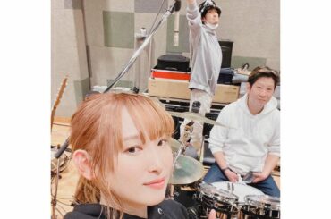 リハっした！
パーカー三人衆だったので写真撮ってみた(笑)
白グレー黒
⁡
そしてキタムラさんハピバ...