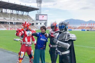 #リーグワン全国行脚
#宗像サニックスブルース　編

九州ダービーの試合前。
九州のヒーロー、ドゲンジャーズのヒーローショーに
ゲスト参加させて頂きました

ヒ...