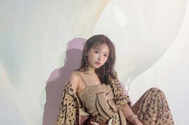 いまの季節にぴったりな
セットアップとビスチェのセット
3日間限定のとってもお得プライスで発売中
@crayme_official 
⁡
ジャケットはさらっと羽...