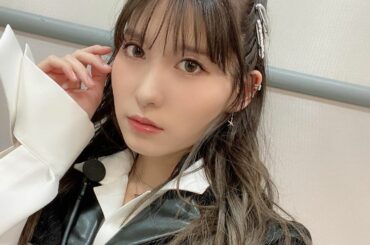 #元カレです 

今回のシングルは
アイメイク濃いめ(特にアイライン)
下まぶたの目尻にブラウン系のシャドウをいれて
黒目の下と目尻にラメのせていただき
チーク...