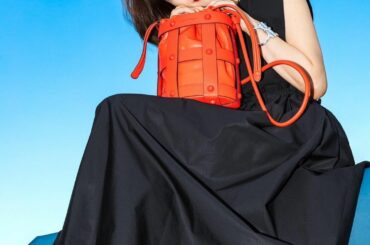 新アイコンバッグのFerragamo Cage Bag 
コーデの最後にポイントとして活躍する元気をくれるとてもキュートなバッグでした　
@ferragamo ...