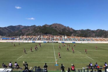 昨日の試合は劇的で
忘れられない一戦になりました。

最後のキックが外れてしまった後、
すぐにその選手に駆け寄るチームメイト。
胸が熱くなる試合で涙出ちゃったよ...