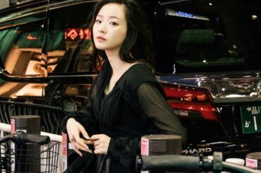 *
昨日、新田さんに撮ってもらったばかり
この写真は新鮮なうちにあげたくて

街中に溶け込む私の瞬間を撮ってもらった感覚

そんな撮影だった

好きだなぁ...