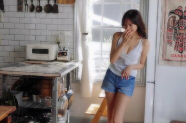 ヤングチャンピオンさん発売しとるみたいです！そちらのマネージャーさんカメラです
本日写真集イベント書泉グランデさんで！よろしくお願いします
.
.
オフショット...