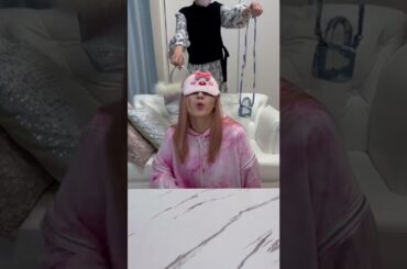 【究極の選択】右左どっち？でコーデ組んだら未来すぎるモデルコーデ爆誕したwww