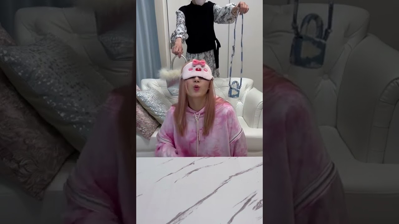 @Yukirinu: 【究極の選択】右左どっち?でコーデ組んだら未来すぎるモデルコーデ爆誕したwww 【究極の選択】右左どっち?でコーデ組んだら未来すぎるモデルコーデ爆誕したwww