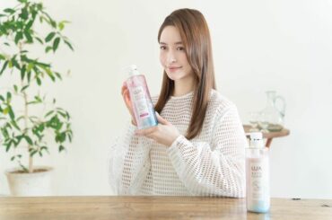 ラックスの新商品、
ラックスバスグロウを試してきたよ

たっぷりうるおいを与えるだけでなく、
与えたうるおいを保たせる
「保水美容」に着目していて

24種の美...