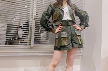 .
#クロフェス2022 の日の私

パンツスタイルなんだけど、
全体的にシルエットが可愛い根も葉もRumorの衣装。
袖のくしゅくしゅ感も好きだった

ちなみ...