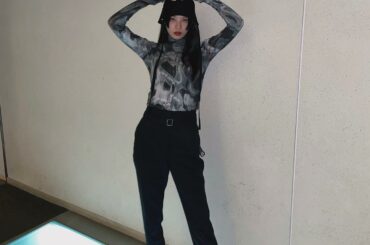 私服

tops... @johnlawrencesullivan_official 
bottom… @johnlawrencesullivan_offici...