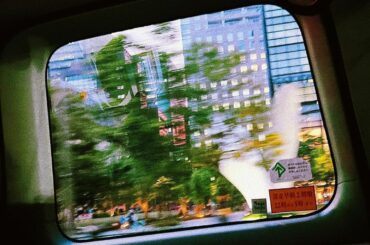 夕焼け(が反射したビル)...