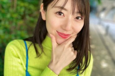 こういう色合いのスウィーティーガム昔あったよね あれだいすきだったな

#梅とかコーヒーとかの味もあったあの懐かしガム
#カラフルコーデ
#スウィーティーガム#...