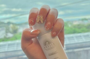 お気に入りのネイルとおすすめの日焼け止め

#チークネイル #ワンホンネイル...