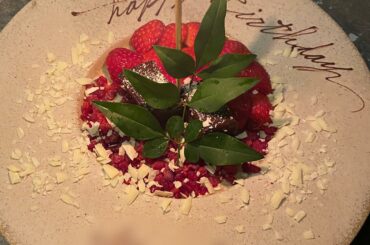 .
୨୧┈┈┈┈┈┈┈┈┈┈୨୧
.
#母の日
いつもありがとう
.
このお料理たちは
お母さんのお誕生日に二人で行った時の
全部全部美味しくて
誕生日プレート...