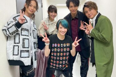 ㅤㅤㅤㅤㅤㅤㅤㅤㅤㅤㅤㅤㅤ
去年11月の#テンゴーカイジャー 舞台挨拶の時の
ド派手に行ったぜ…！！
#小澤亮太 さん
#小池唯 さん
#清水一希 さん
#池田...