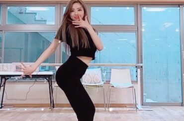 LE SSERAFIM - FEARLESS
踊りました〜

まだまだ覚えたてなので、
もっと磨いてきます！！

フルはTikTokでぜひ見てね🫶


@rio...