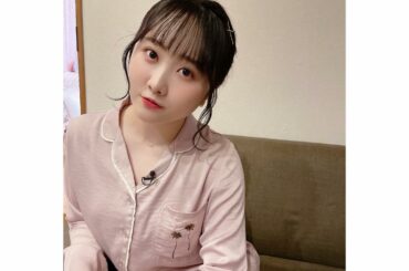 パジャマで収録...