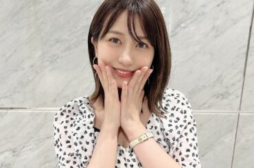 最近雨の日多くて湿気がすごいですね
髪の毛ボサボサになっちゃう！前髪がMです...