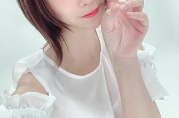 ビジュアル撮影でした
清楚に見えるね！
 

schedule
5/22 トラベリー撮影会 
6/4 Greif撮影会
6/11 ？
6/19 トラベリー撮影会...