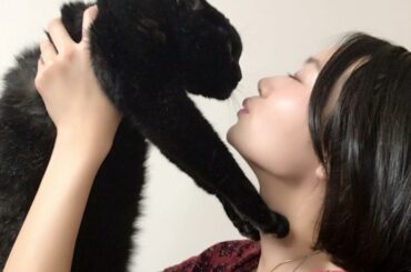 大切な家族、実家で長年飼っていたクロが天国に旅立ちました。
⁡
保護をして9年、推定15歳でした。
⁡
病院には通っていたけど、そんな急死するほどの悪さではなか...