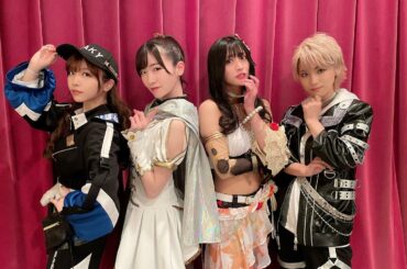 .
#D4FES_ALLIN にて撮影
シャッフルユニットのメンバーです
グルミク内投票で1位だったのでこのユニットで楽曲が2曲もいただけるらしく
どんな曲にな...