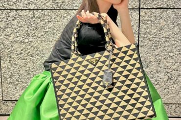 @prada summer selection
プラダのトライアングルと夏の色
#PradaSymbole Bag.▼▲▼▲▼...