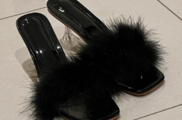 最近お気に入りのサンダル
いくらでしょう？...