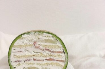 メロンケーキめっちゃ美味しかった︎︎︎︎︎︎

ちなみに今日は私のハイキューの推し菅原孝支さんのお誕生日です！！

ぱちぱち

 #ケーキ  #メロン  #美味...