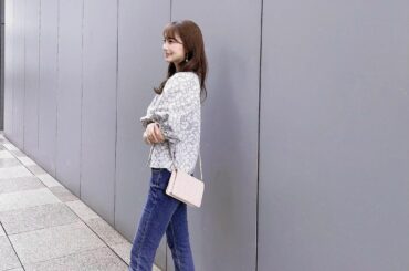 ⁡
⁡
今日はジャガードバルーンスリーブブラウスを
⁡
華やかなジャガード生地にふんわり広がるお袖、
可愛いが詰まっていて着るたびに気分が上がります.. ♡
⁡...