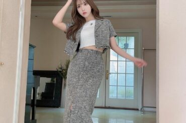 今日の私服

明日発売のツイードセットアップ♡
サマーツイードだから
今日みたいに暑い日でも着れるの

セットアップで着ても可愛いし
別々でも使い回しできます♡...