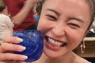 泡盛！
三線の花というお店で、
三味線の演奏を聴きながら
周りのお客さんとみんなで
歌って乾杯したのが思い出...