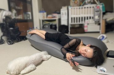 OWNERとイッヌの寝方似てくる説...