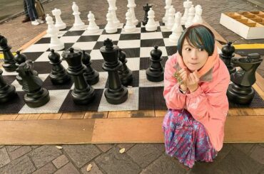 ㅤㅤㅤㅤㅤㅤㅤㅤㅤㅤㅤㅤㅤ
#私服戦隊ミヤジマン 
去年の12月！
丸の内にあった謎のチェスオブジェ
ㅤㅤㅤㅤㅤㅤㅤㅤㅤㅤㅤㅤㅤ
#派手服 #派手コーデ #...