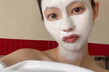 沖縄きたよ
ホテルで首里石鹸の洗顔でパック
アプリみたいでしょ︎笑

#首里石鹸#洗顔#パック#沖縄#那覇#沖縄旅行#selfie#台風どこ#me#love#o...