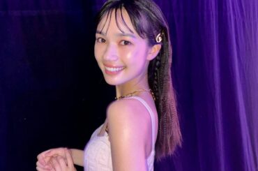 #やり直したいファーストキス ビジュアル撮影時のオフショットです

衣装は全て @fendi さんです、かわいい〜！！！

髪の毛もワッフル風で南国チックです。...