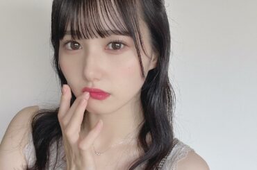 最近よく
｢そんな格好で外出しないでください｣
｢もっと布着てください｣
って言われるけど、毎日露出高い格好で出歩いてるわけじゃないよ！笑
シャツとか羽織ったり...