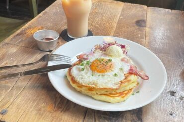 美容院行く前におひとり様ランチ
インスタで調べて気になった所に
行ってきました〜！！！
⁡
カフェ行く時どうやって調べてるの?って
ファンの方に聞かれることがあ...