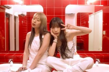 3連休ですね
予定のない方は FRIENDのMVをひたすら見てお過ごしください

見どころ書いておきます
#衣装メイク監督自分達
#5畳ぐらいのトイレで1シーン...
