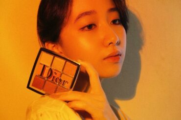 Sun-kissed coral look
・
夏の夕日に染まったような色の @diorbeauty  バックステージ アイパレットが発売されました
コーラルな...