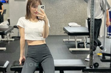 ジムいてきたよ！最近暑さで食欲なくて
エネルギー足りてなさすぎる
懸垂前回よりできた！笑
.
腕立て伏せをリアル1年ぶりぐらいにしたら
めちゃめちゃ筋肉痛になっ...