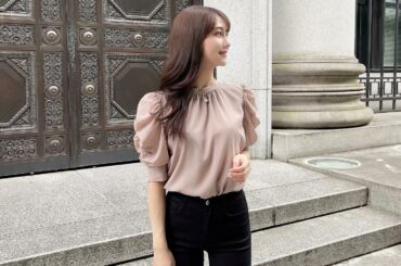 ⁡
袖のパワショルが可愛いので
ボトムはシンプルにデニムにしてみた !
⁡
ブラウスは7/27発売予定です
⁡...