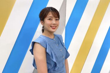 *
今日はアップヘアにしてもらいました
よる9時〜#アベプラ です！

#衣装...