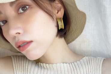 beige
・
メイクは全体的にマットに作って涙袋にだけラメ...