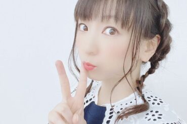 .
夏休み記念その12♪

この長さの三つ編み良いな♪

メイクさんに上手くやって頂きました！...