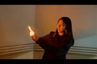 Anju Inami 伊波 杏樹 Anchan showing us how to do the fan chant