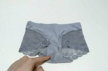 ビンビンぱんてぃ２５【重盛さと美似】【She looks a lot like Satomi Shigemori】【used panties】【女子大生】【ロングヘア】【マグナム巨乳】【パイパン】