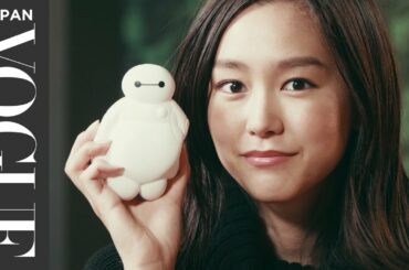 桐谷美玲のバッグの中身は？必見のプライベートなビューティーTIPS。| In The Bag | VOGUE JAPAN