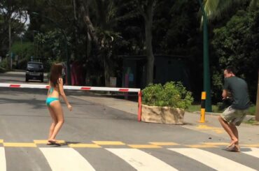 【佐野ひなこ】グラビア道中記inシンガポール！